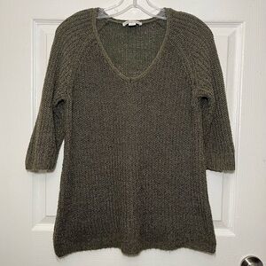 COLDWATER CREEK Moss Green V-Neck 3/4 Sleeve Sweater Top | size medium